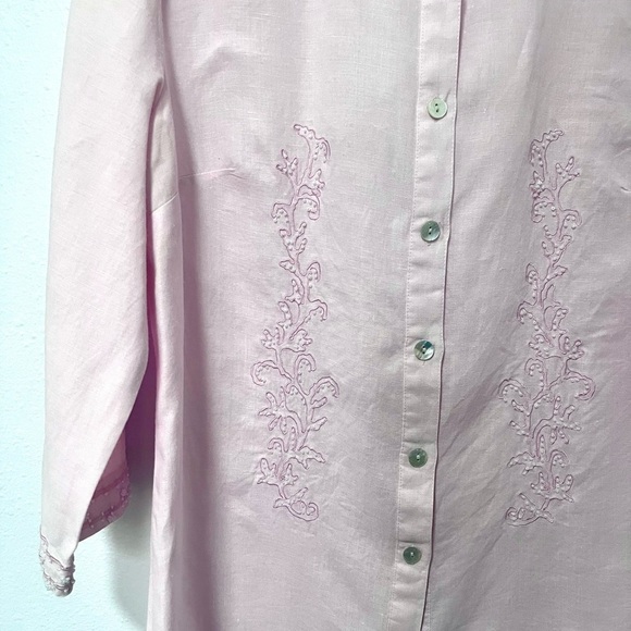 Edward Light embroidered Pink iris Linen Shirt MEDIUM - Picture 3 of 9